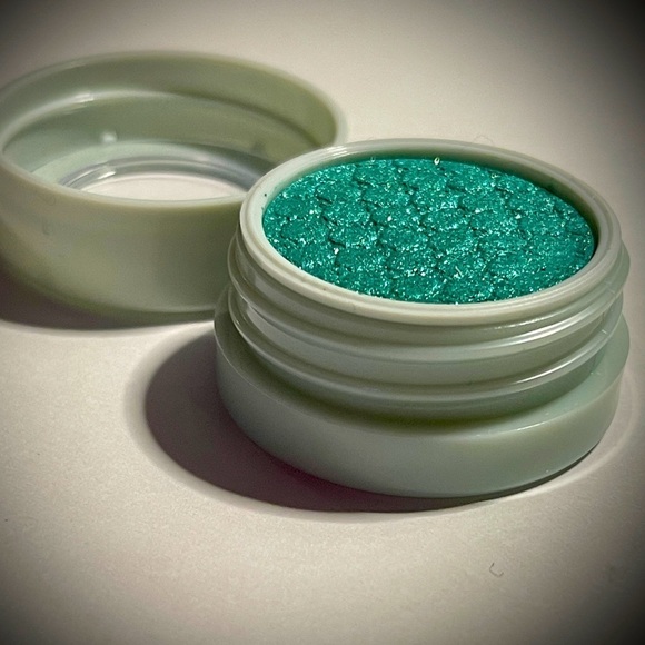 ColourPop Super Shock Eye Shadow in SHORE THiNG - Discontinued Color - Picture 12 of 12